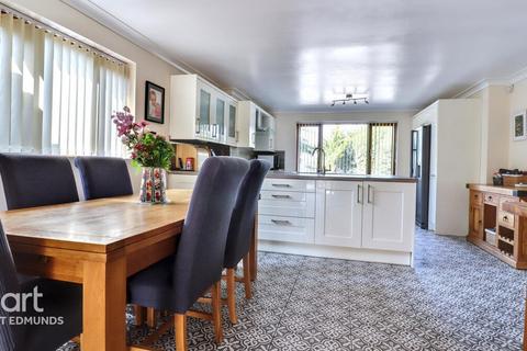 5 bedroom detached house for sale, Ixworth Road, Norton, Bury St Edmunds