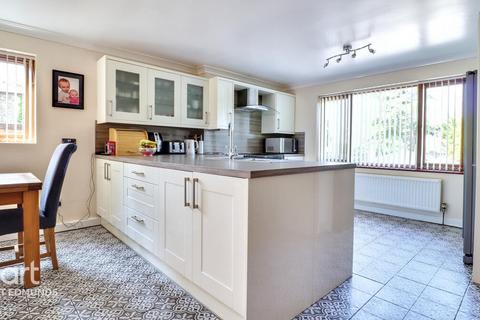 5 bedroom detached house for sale, Ixworth Road, Norton, Bury St Edmunds