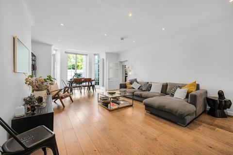 2 bedroom flat for sale, Garden Apartment, Belsize Park Gardens, Belsize Park, NW3