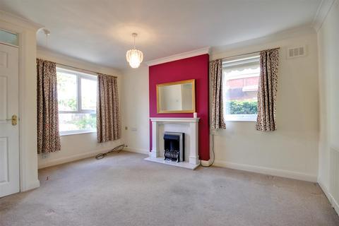 2 bedroom house for sale, Applegarth Mews, Crescent Street, Cottingham