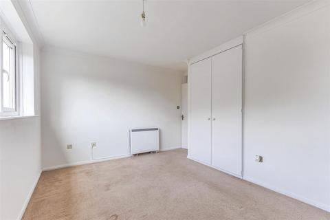 28 Croft Close, Birmingham, B25 8XJ