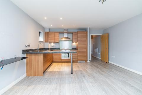 2 bedroom apartment to rent, Carmichael Avenue, Greenhithe DA9