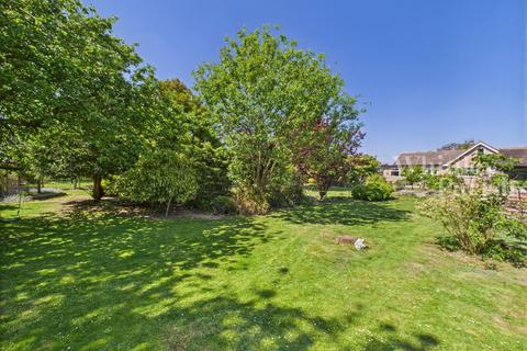 4 bedroom detached bungalow for sale, Rectory Road, Tivetshall St Mary