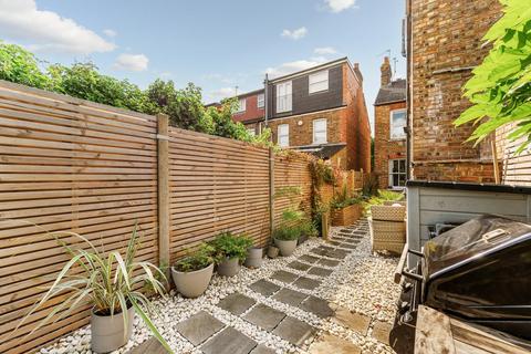 38 Lawrence Road, London, W5 4XH