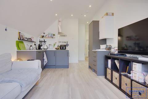 1 bedroom apartment for sale, Commercial Road, Lower Parkstone, Poole