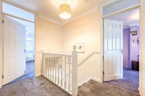 10 Brackendale Close, Hockley, SS5 5AP