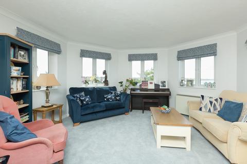 2 bedroom flat for sale, Rowena Road, Westgate-On-Sea, CT8