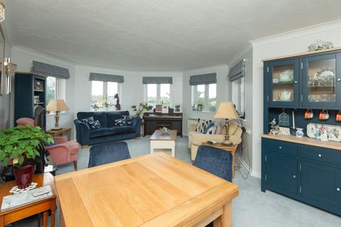 2 bedroom flat for sale, Rowena Road, Westgate-On-Sea, CT8
