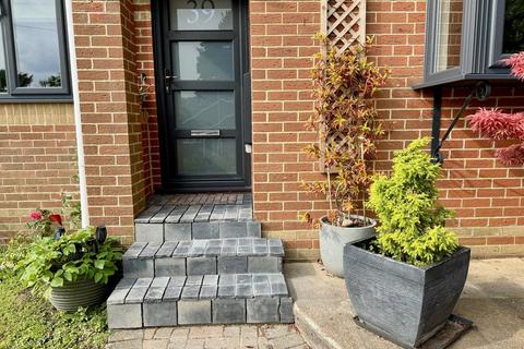 2 bedroom bungalow for sale, Winston Gardens, Branksome, Poole, BH12