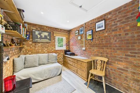 13 Becker Road, Colchester, CO3 9XR