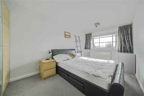 undefined, Farnham Gardens, London, SW20