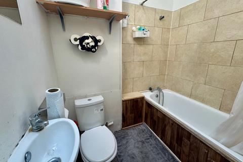 18 Renown Close, Croydon, CR0 3SZ