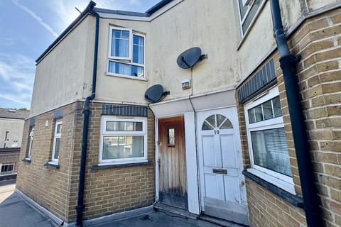 2 bedroom maisonette for sale, Renown Close, Croydon, CR0