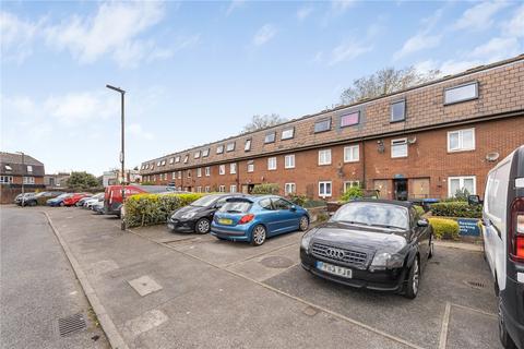 17 Tintern Close, London, SW19 1DP