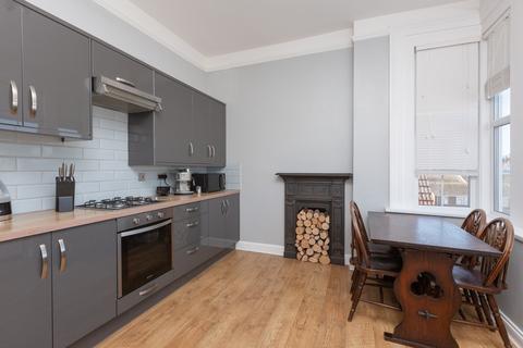 Flat 2, St Mildreds Court Beach Road, Westgate-on-sea, CT8 8AE