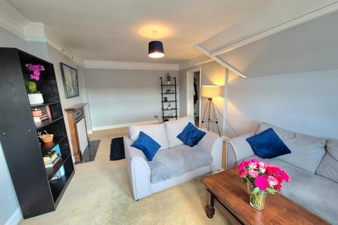Flat 2, St Mildreds Court Beach Road, Westgate-on-sea, CT8 8AE
