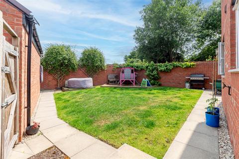 2 Fairfax Way, Rushwick, Worcester, WR2 5TZ
