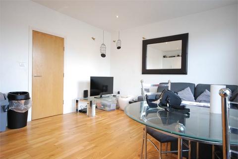 2 bedroom apartment to rent, Trinity Road, Wandsworth Common SW17
