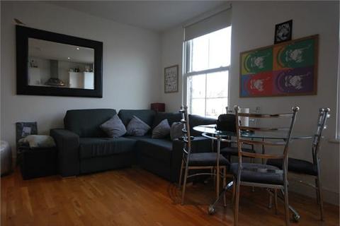 2 bedroom apartment to rent, Trinity Road, Wandsworth Common SW17