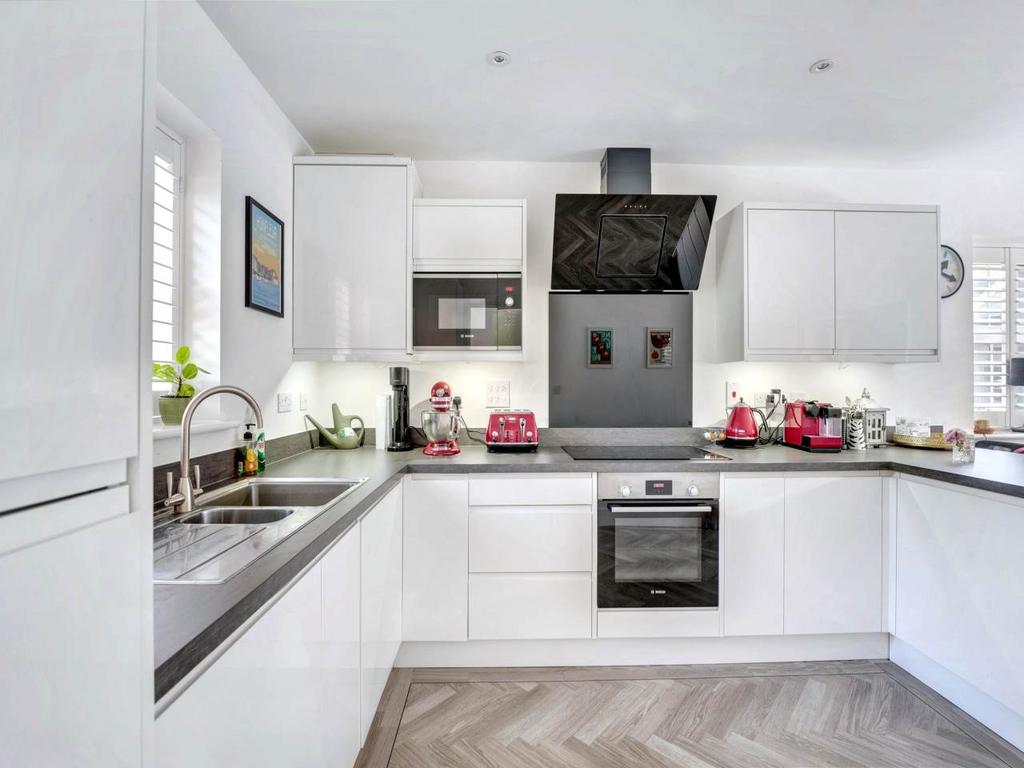 Kitchen (2)