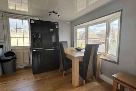 undefined, Leigh Square, Windsor