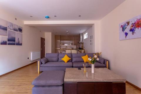 2 bedroom maisonette to rent, Charminster Road, Charminster, Bournemouth