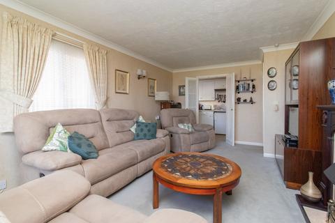 2 bedroom flat for sale, Rowena Road, Westgate-On-Sea, CT8