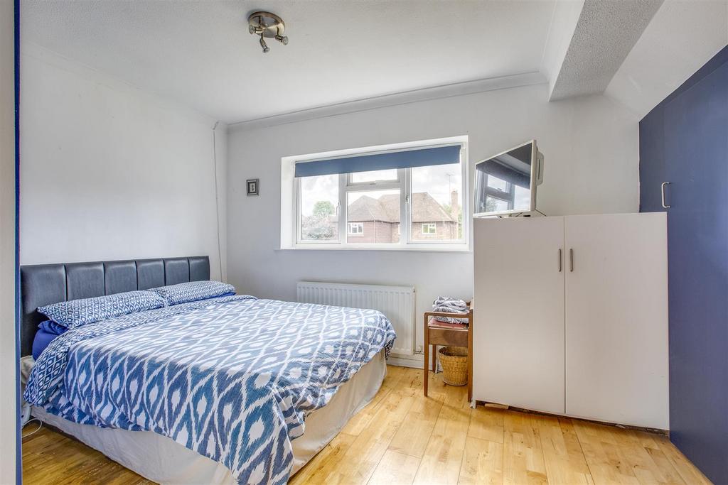 2 Mayflower Close, HP17 8 QH-6.jpg