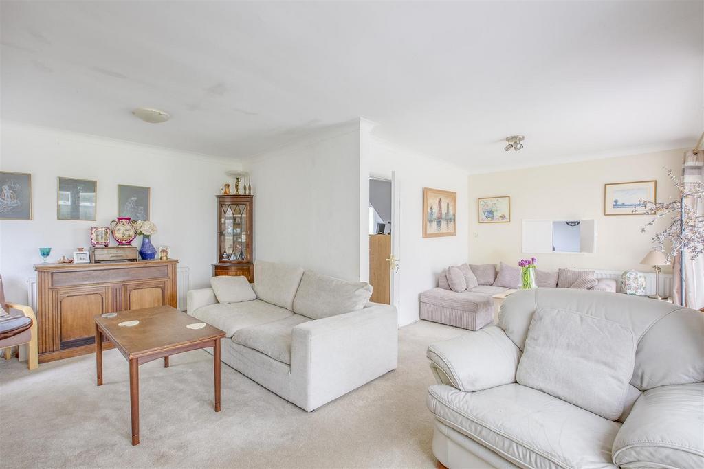 2 Mayflower Close, HP17 8 QH-11.jpg