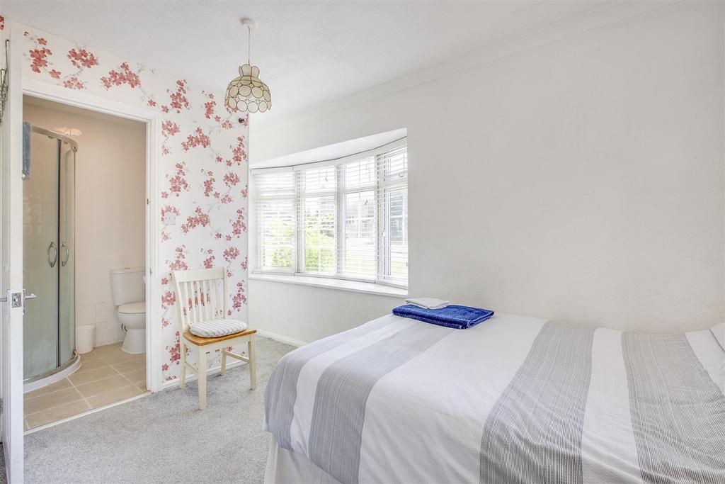 2 Mayflower Close, HP17 8 QH-14.jpg