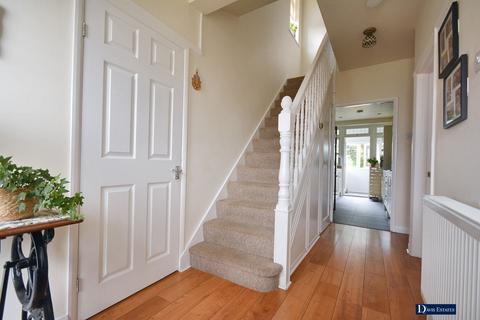 5 bedroom detached house for sale, Recreation Avenue, Harold Wood, Romford, RM3