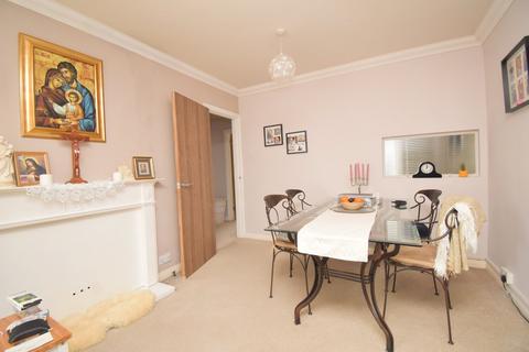 undefined, New Zealand Avenue, Walton-on-Thames, KT12