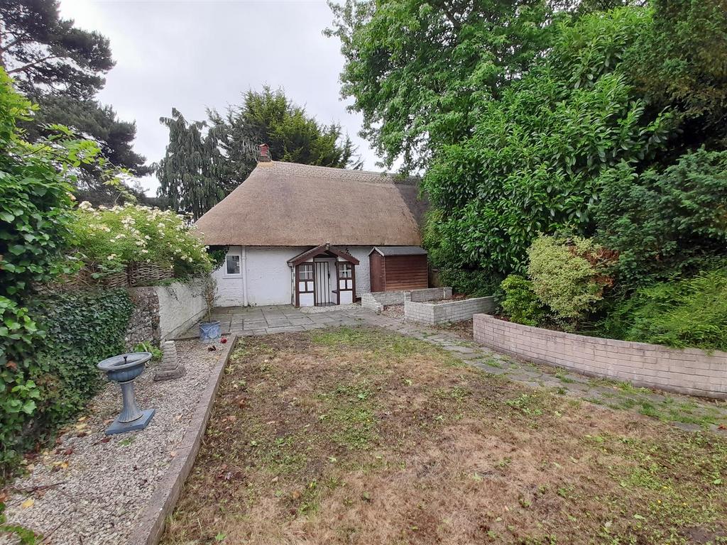 Exterior new thatch 1.jpg