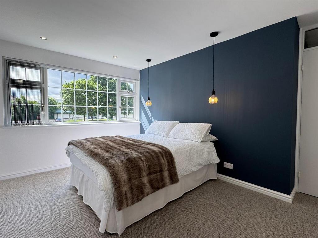 Bed 1 (1).jpg