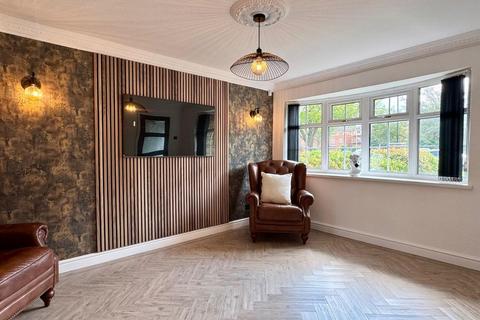 62 Farnborough Road, Birmingham, B35 7JE