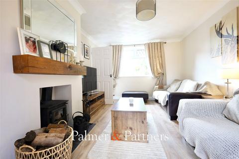 2 bedroom semi-detached house for sale, Johnson Road, St. Osyth, Clacton-on-Sea, Essex, CO16