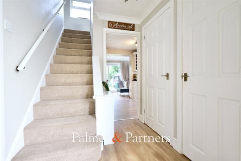 2 bedroom semi-detached house for sale, Johnson Road, St. Osyth, Clacton-on-Sea, Essex, CO16