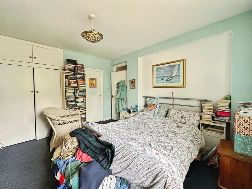 Bedroom1.jpg