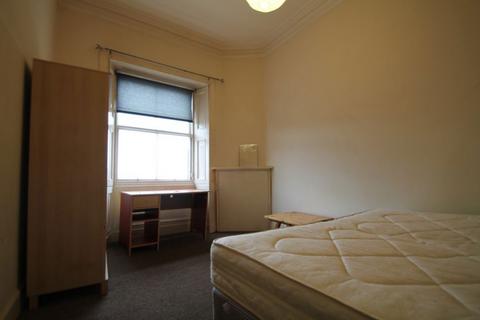 3 bedroom flat to rent, Leith Walk, Leith Walk, Edinburgh, EH6