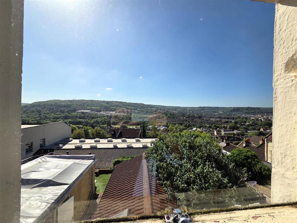 2 Claremont - View.jpg