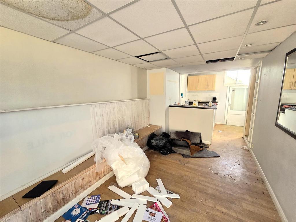 2 Claremont - Shop.jpg