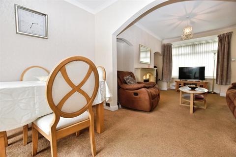 22 Glebe Road, Hull, HU7 0DX