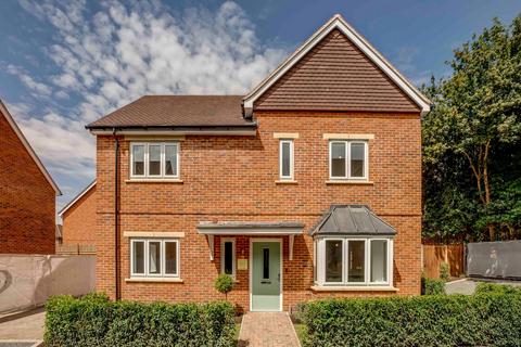 4 bedroom detached house for sale, Jubilee Mews, Buckinghamshire HP13