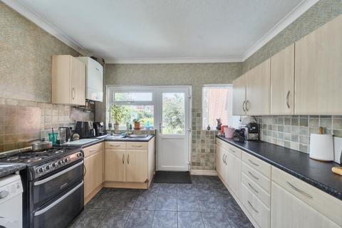 undefined, Avenue Road, Southampton, Hampshire, SO14
