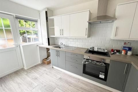 3 bedroom house to rent, Coronation Street, Macclesfield