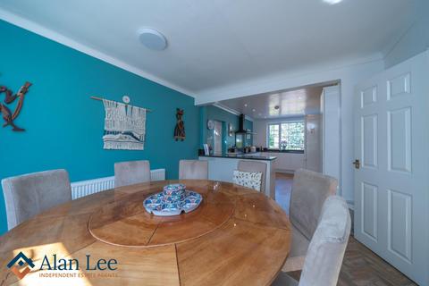 3 bedroom detached house for sale, Badger Road, Macclesfield, SK10 2EP