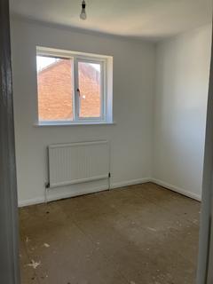 2 bedroom terraced house for sale, Oregon Close- NEW MALDEN