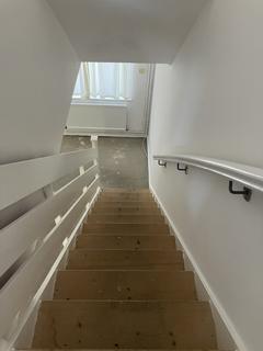 2 bedroom terraced house for sale, Oregon Close- NEW MALDEN