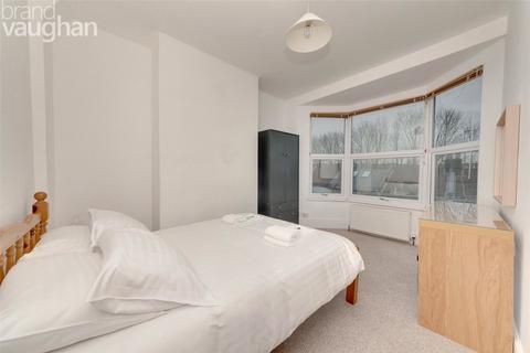 5 bedroom end of terrace house to rent, Robertson Road, Brighton BN1
