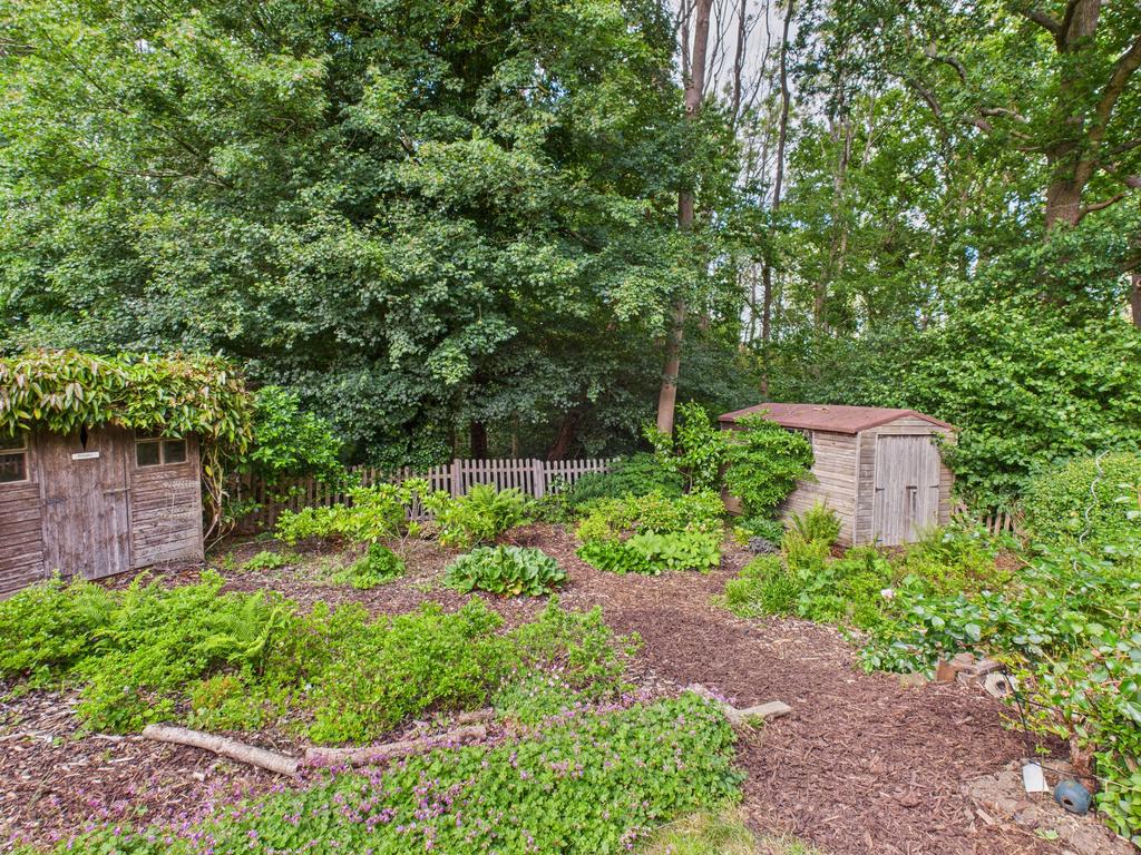 Cam02119 g0 pr0408 still016